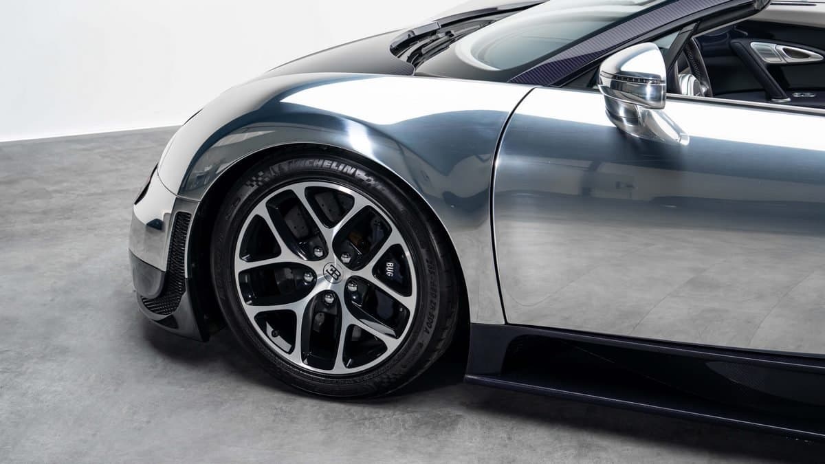 Bugatti Veyron Grand Sport Vitesse — view 3