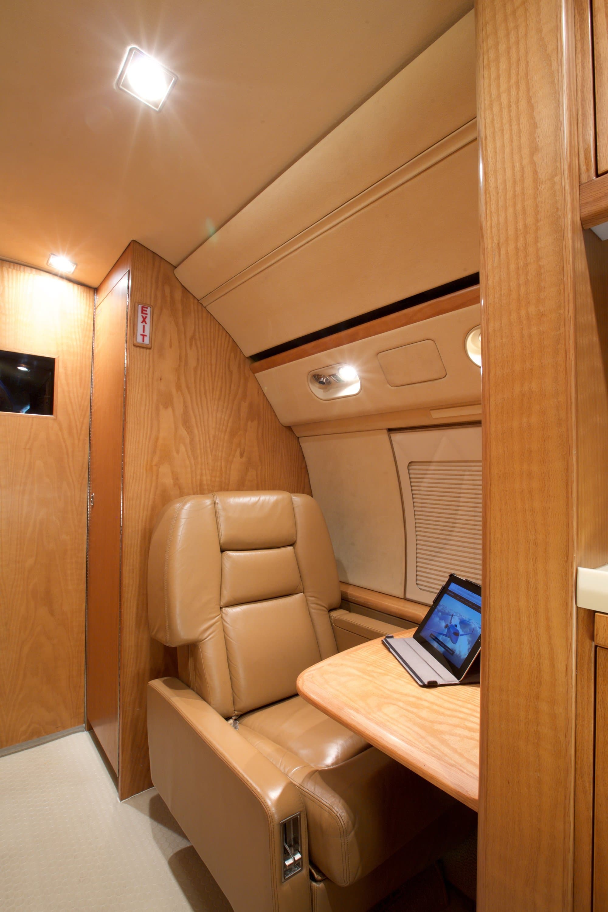 Gulfstream GIV-SP, 13 passengers — view 3